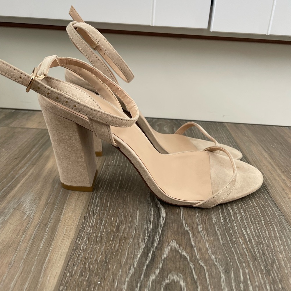 Raye Heels - Picture 2 of 5